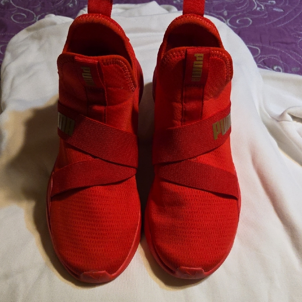 ❤️ PUMA ❤️ Red Slip-On Sneakers with Elastic Straps